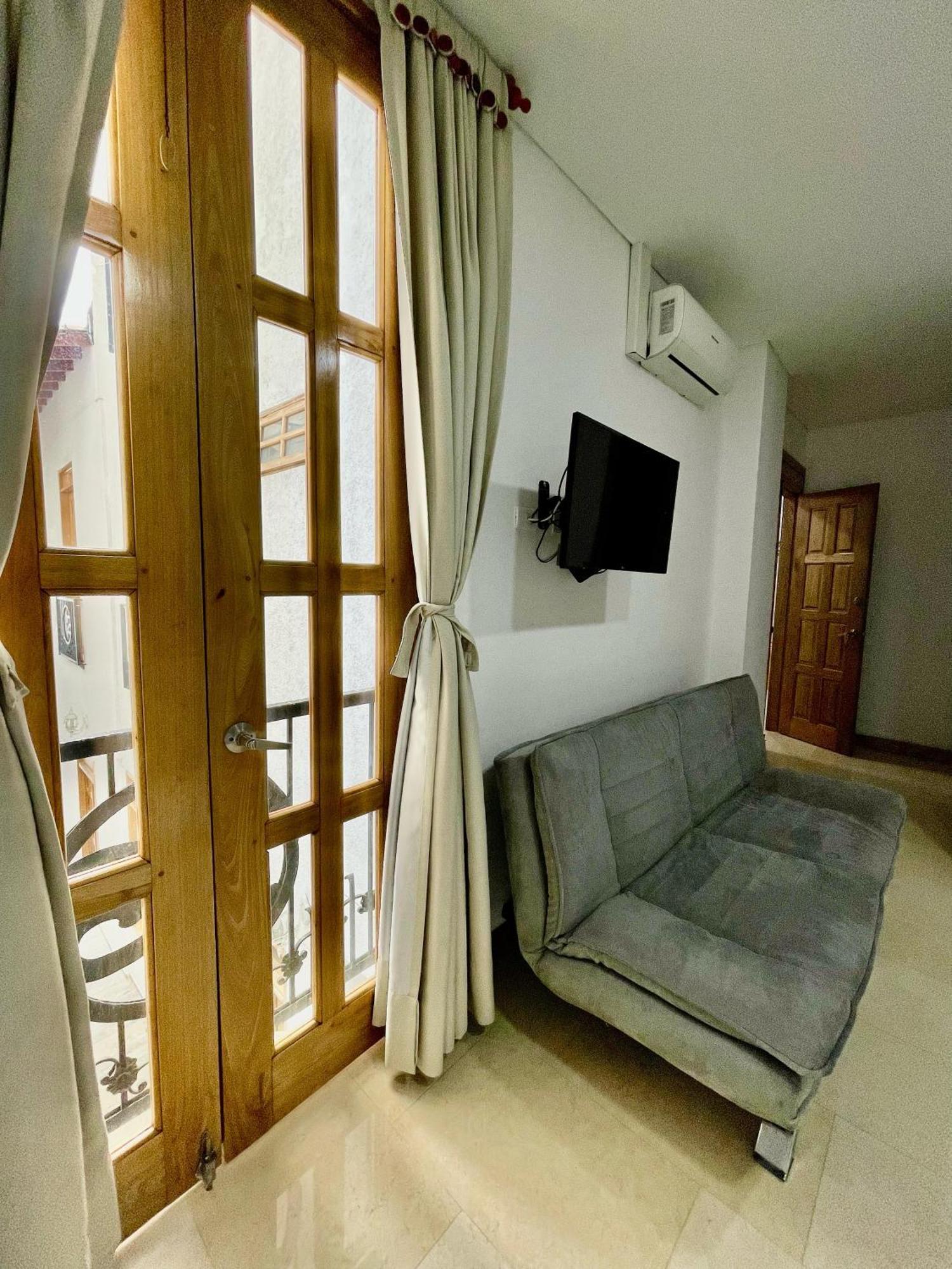 קאלי Hotel Cattaleya City מראה חיצוני תמונה