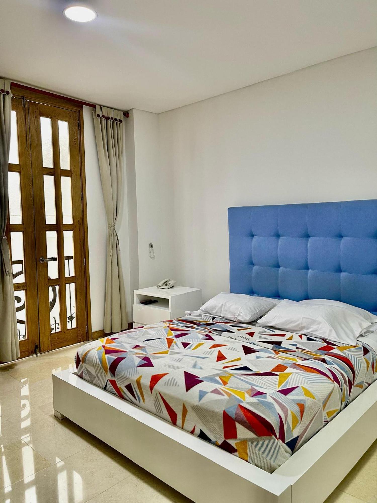 קאלי Hotel Cattaleya City מראה חיצוני תמונה
