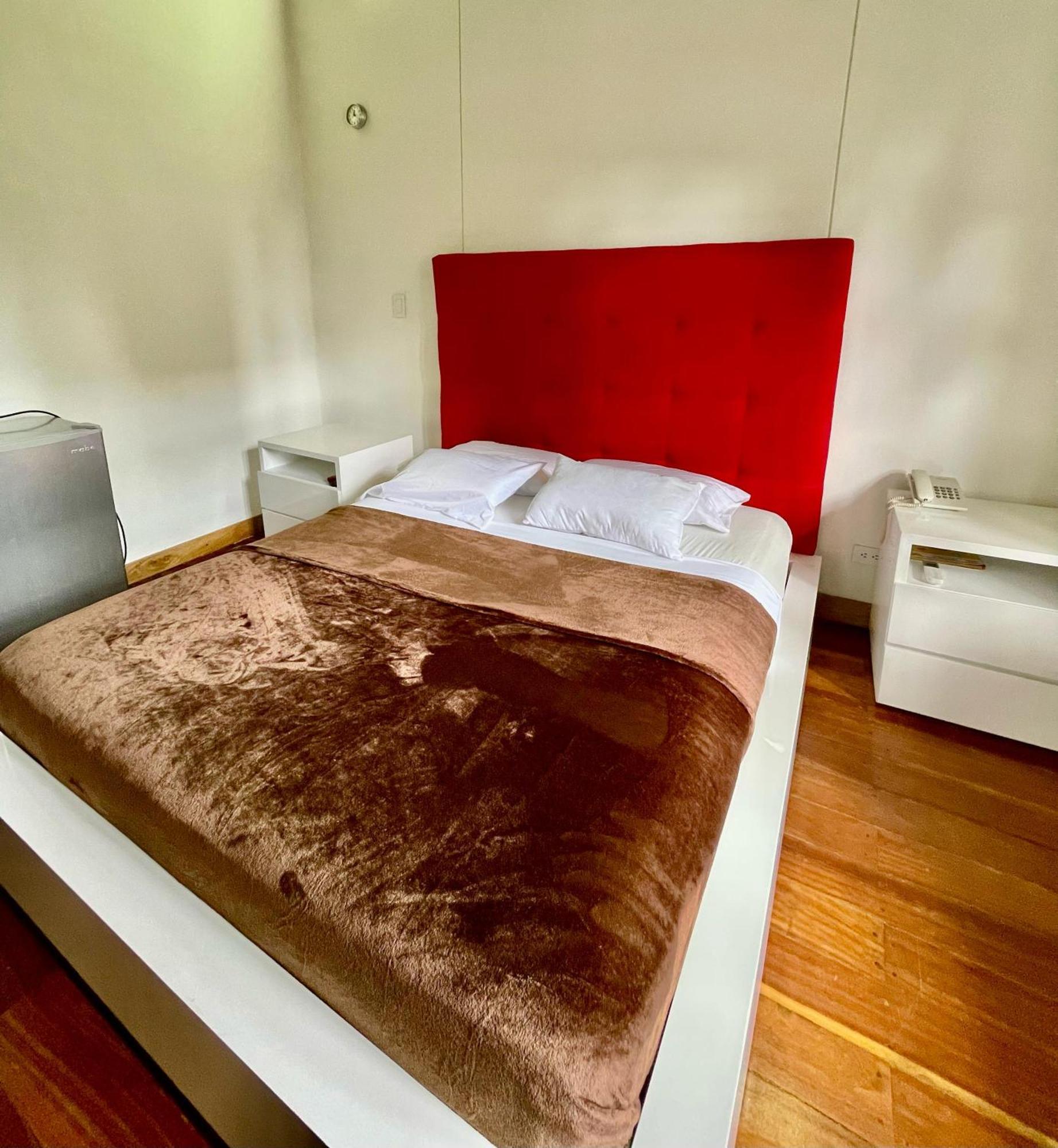 קאלי Hotel Cattaleya City מראה חיצוני תמונה